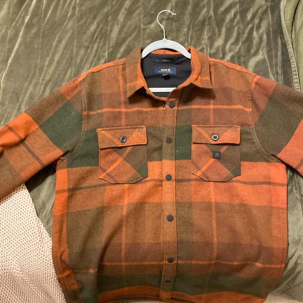 Men’s Roark size L plaid shirt, only worn once, good condition
